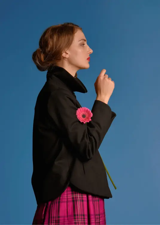 Czarna kurtka wełniana